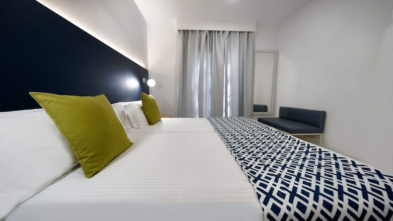 Hotel Broncemar Beach Suites
