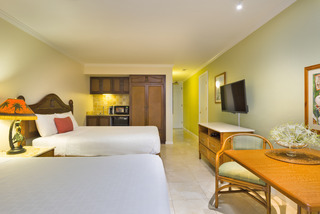 Hotel Aston Islander On The Beach
