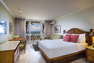 Hotel Aston Islander On The Beach