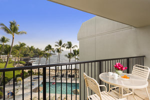 Hotel Aston Kona By The Sea