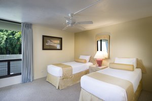 Hotel Aston Kona By The Sea