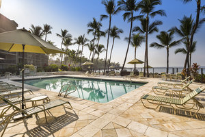 Hotel Aston Kona By The Sea