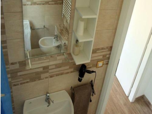 Lovely Holiday Home In Bibbona With Barbecue