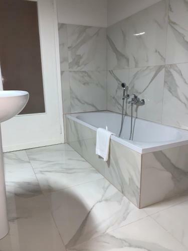 Bed & Breakfast Suite Lame 37 Rental Rooms