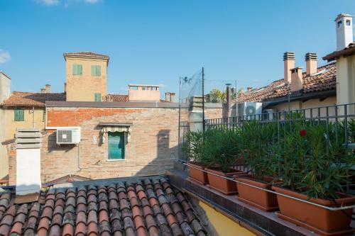 L'8 Boutique Design Apartments