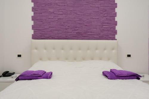 Bed & Breakfast Houses In Dreams