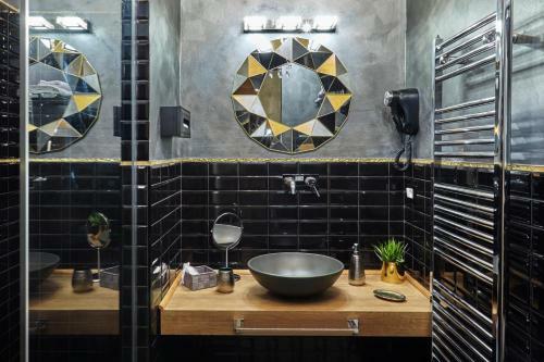 Palazzo Di Alcina - Residenza D'epoca - Luxury B&B