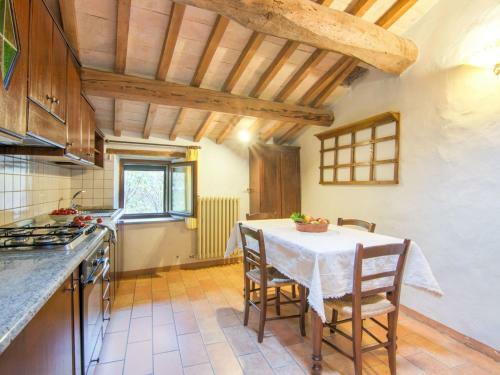 Fascinating Apartment In Borgo Pace With Barbecue