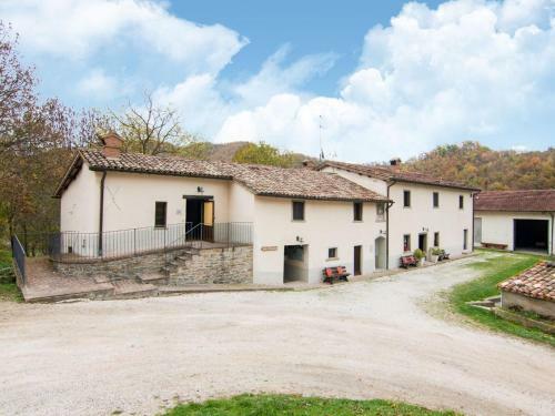 Inviting Apartment In Borgo Pace Amidst Hills