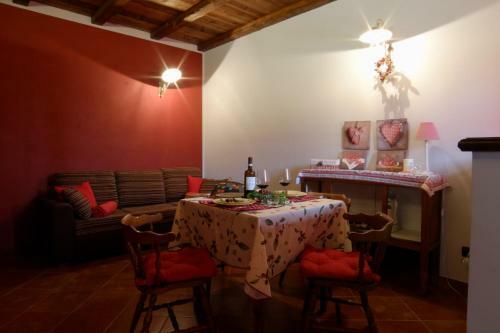 Agroturismo Tre Colline In Langa