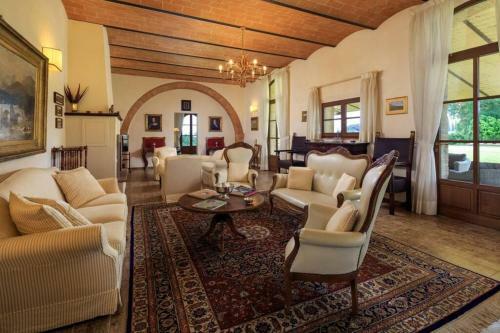 Podere Maiano - Private Pool Villa With Spa