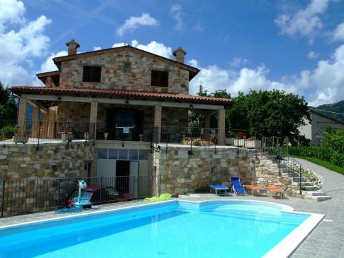 Timeless Villa In Cagli With Garden And Swimming Pool