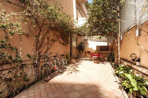 Elegante Villa Centro Citt� Giardino Barbeque Parcheggio Ideale Per 10pl