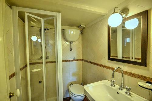 Calvanico Villa Sleeps 12 Air Con Wifi