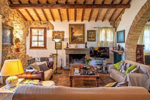 Capalbio Scalo Villa Sleeps 8 Pool Air Con Wifi