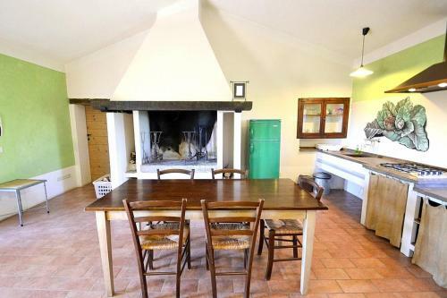 Castiglione Del Lago Villa Sleeps 4 Pool Wifi