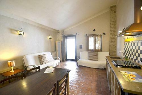 Castiglione Del Lago Villa Sleeps 4 Pool Wifi