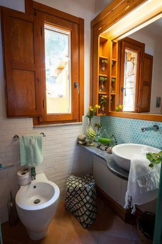 Cefalu Villa Sleeps 4 Wifi