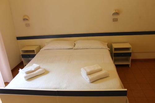 Hotel Residence Ponente Rooms And Coffee