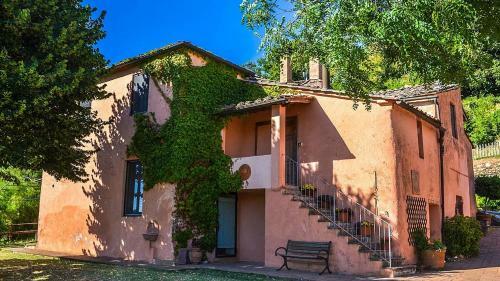 Razzaia Villa Sleeps 14 With Pool And Air Con