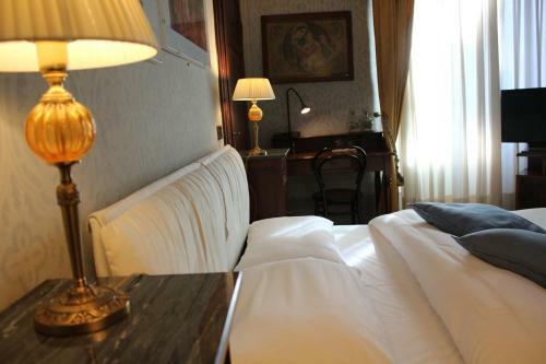 Hostal Villa Amorosa