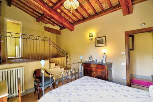 Case Colle Villa Sleeps 30 With Pool And Air Con