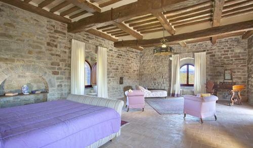 Case Colle Villa Sleeps 30 With Pool And Air Con