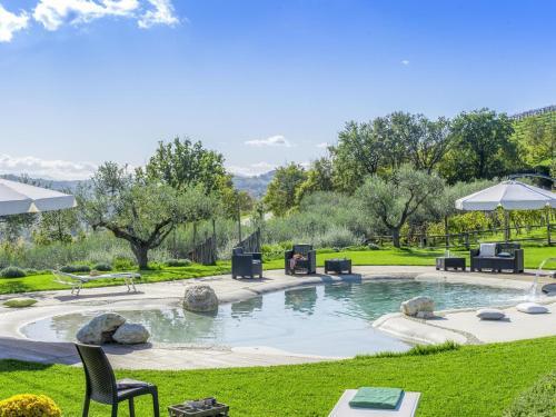 Ravishing Holiday Home In Fermo With Private Swimming Pool