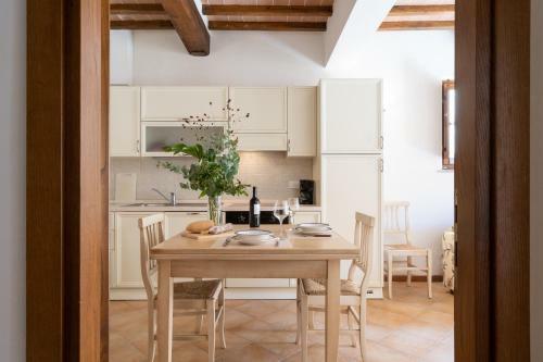 Gaiole Apartment