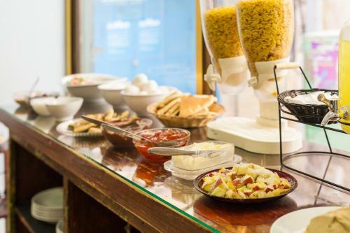 Hostal Fauzi Azar Inn