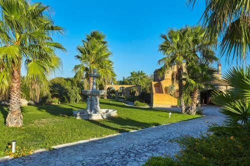 Marinella Villa Sleeps 8 Pool Air Con Wifi