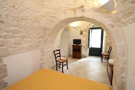 Martina Franca Villa Sleeps 3 Pool Wifi