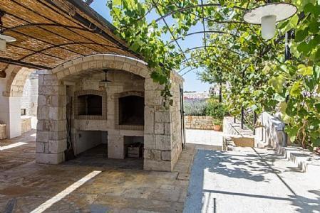 Martina Franca Villa Sleeps 3 Pool Wifi