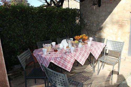 Colle Di Val D'elsa Villa Sleeps 8 Pool