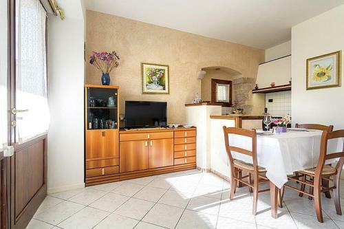 Miane Villa Sleeps 3 Wifi