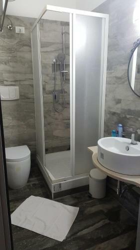 Hostal Sira House Milano
