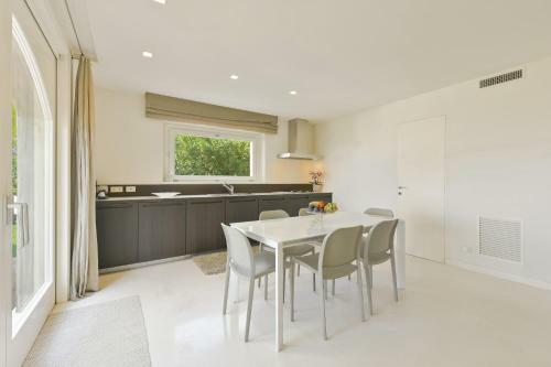 Piane Chienti Villa Sleeps 8 Pool Air Con Wifi