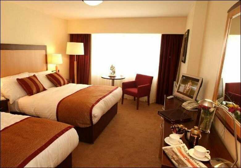 Headfort Arms Hotel