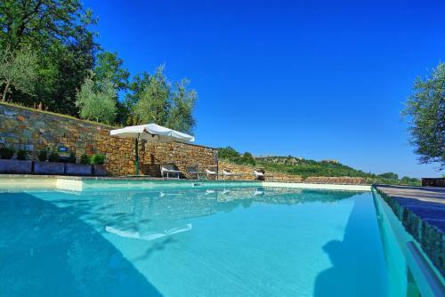 Montalcino Villa Sleeps 8 Pool Wifi