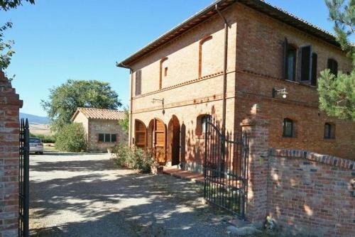 Monticchiello Apartment Sleeps 6 Pool Wifi