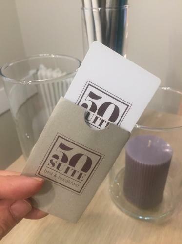 Hostal 50 Suite B&B