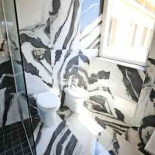 Hostal Tiffany's Lifestyle Suites