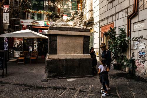 Hostal Art Suite Nel Cuore Di Napoli