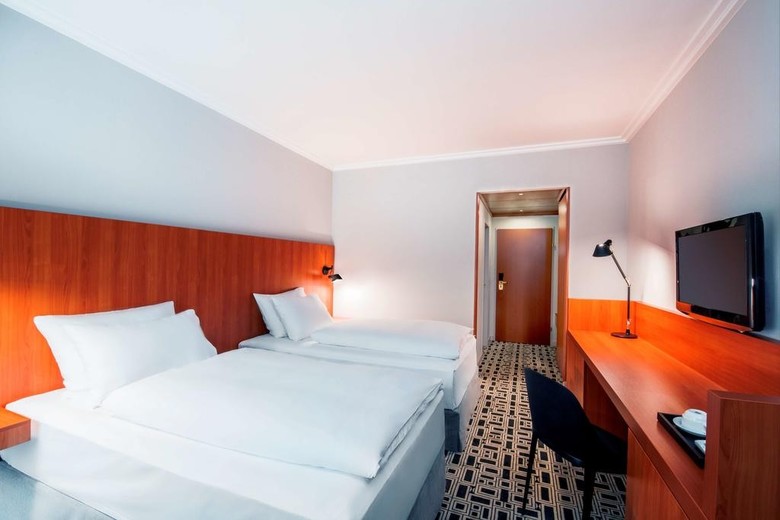 Hotel NH Prague City