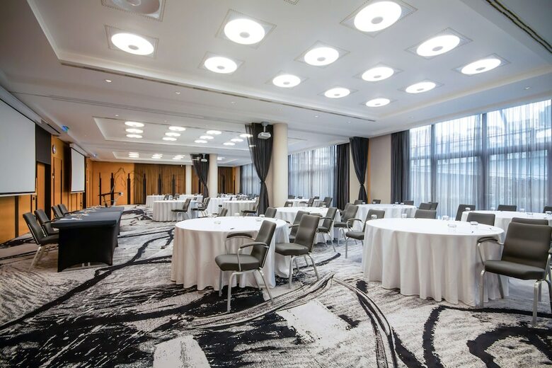Hotel NH Prague City