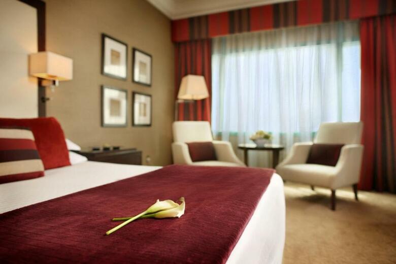 Hotel Al Bustan Rotana