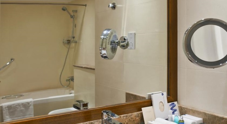 Jumeira Rotana Hotel