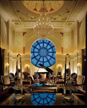 Hotel Four Seasons First Residence