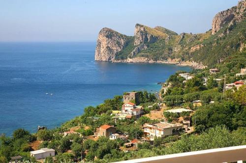 Sirenuse Villa Sleeps 14 Pool Air Con Wifi