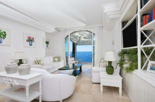 Nerano Villa Sleeps 12 With Pool Air Con And Wifi